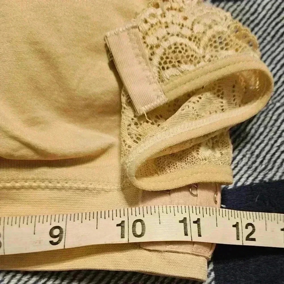 Unbranded Womens Beige Wireless Bra with Padding Size Small - Picture 6 of 7